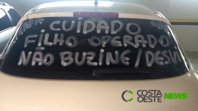 Depois de carro avisando cesárea, Paraná tem carro com aviso por causa de rapaz operado