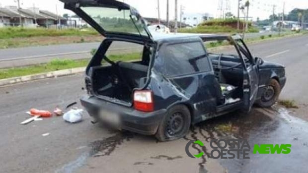Jovem morre após perde controle da direção e capotar carro 