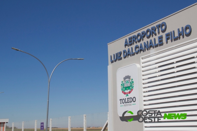 Aeroporto Municipal: Em dia histórico, Toledo decola com voo comercial