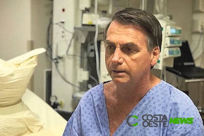 Do hospital, Bolsonaro reassume a Presidência após passar por cirurgia
