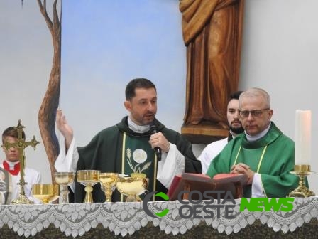 Paróquia de Medianeira celebra Missa de apresentação do novo Vigário 