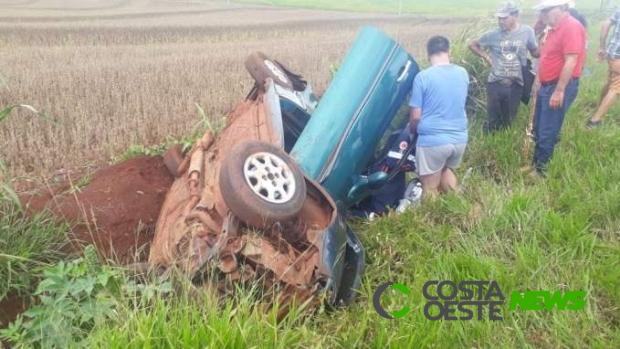 Homem se fere em capotamento na PR 239 