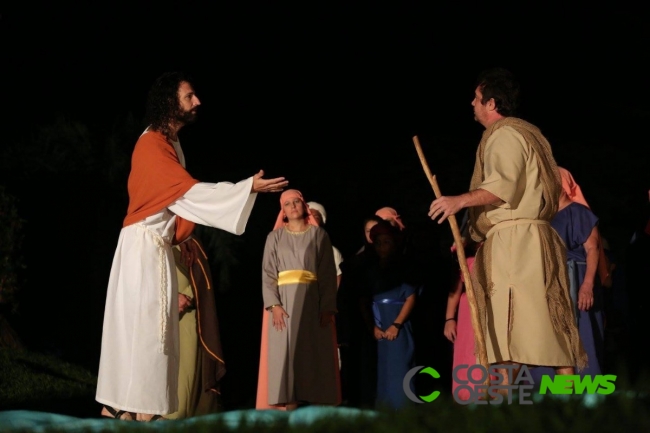 Mais de 100 atores irão compor a peça teatral Paixão de Cristo em Santa Helena