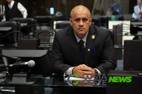 Deputado novato descobre que reforma de Ratinho iria aumentar gastos em R$ 10 milhões