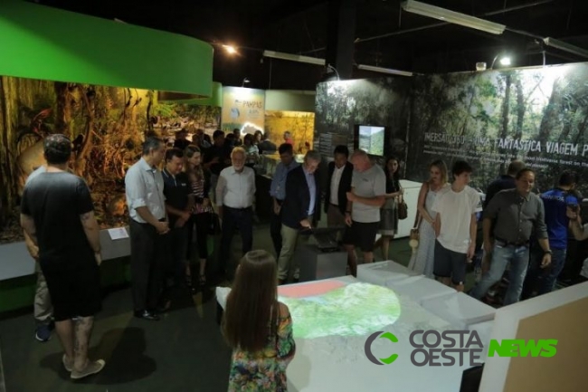 Exposição Itaipu Natureza tem desconto para moradores lindeiros