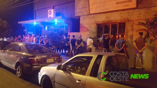 Polícia Militar apreende som e conduz adolescentes e adultos para a delegacia em Missal
