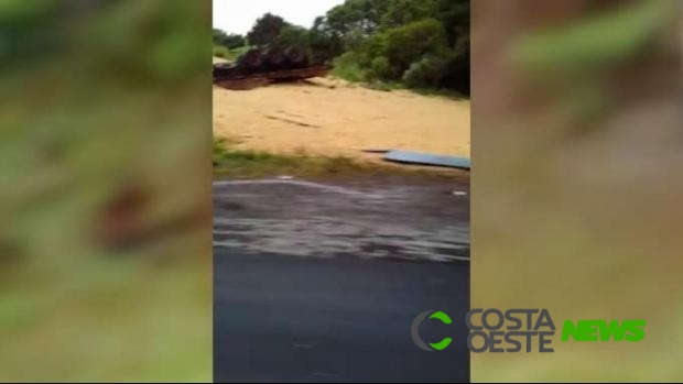 Criança de 12 anos morre em grave acidente de caminhão na PR 170