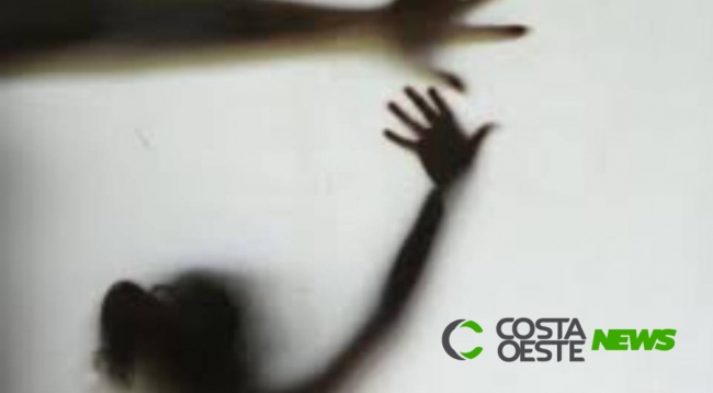 Menino de 14 anos tenta estuprar prima de 2 anos e é flagrado pela mãe da criança