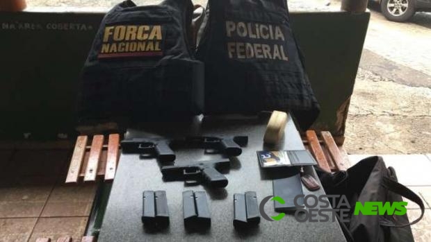 Mulher é detida com três armas na mochila na Ponte da Amizade