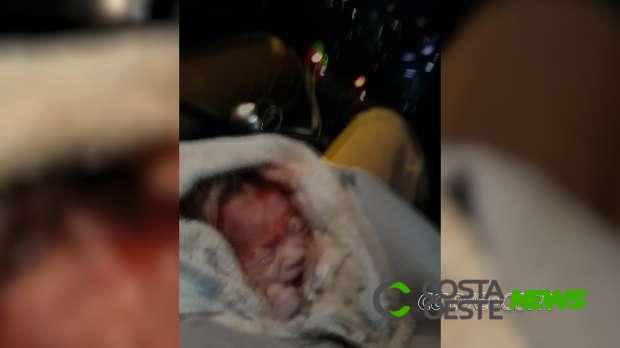 Mãe de bebê abandonado em calçada afirmou não querer o filho