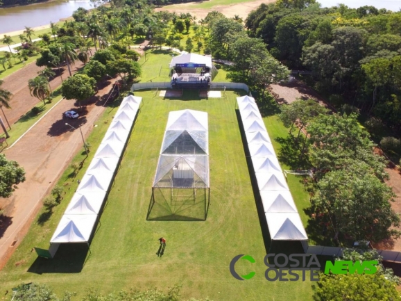 Estrutura no balneário de Santa Helena está toda preparada para o carnaval