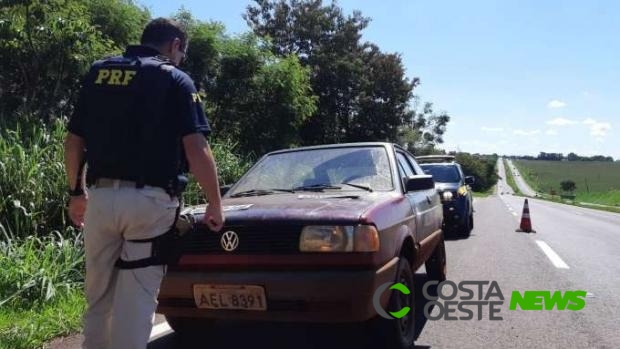PRF recupera em São Miguel veículo furtado em Medianeira