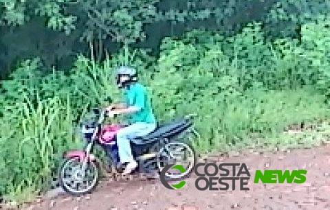 Revoltante: Câmera flagra homem descartando cachorro no Bairro Florença em Medianeira