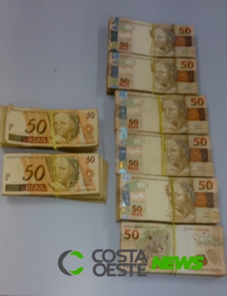 Mototaxista paraguaio é flagrado tentando entrar no Brasil com R$ 30 mil escondidos no corpo