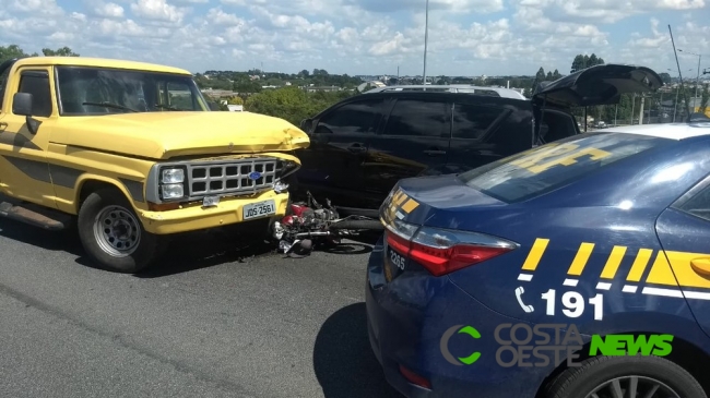Suspeito furta caminhonete, entra na contramão e mata motociclista na BR-277