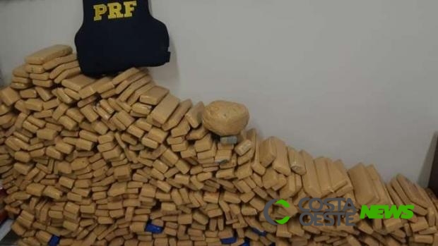 Após fuga, Jeep carregado com droga capota na BR 277 em São Miguel do Iguaçu
