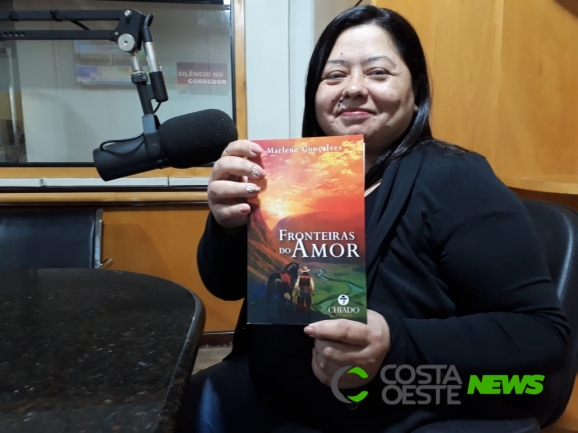 Escritora de Ramilândia lança livro que aborda o amor