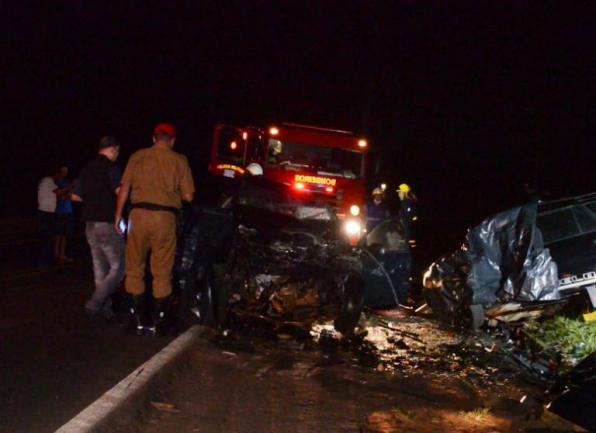 Grave acidente resulta em seis mortos