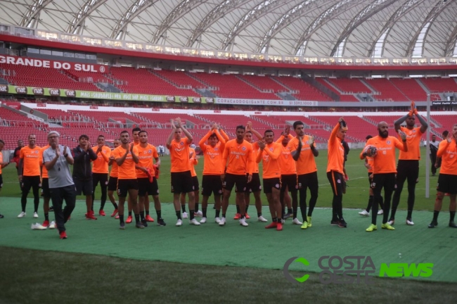 Dourado é relacionado para o Gre-Nal: Rede Costa Oeste transmite o jogão a partir das 21 horas  