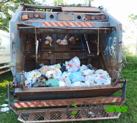  Toledo: Empresa de coleta de lixo tenta fugir com caminhões da cidade