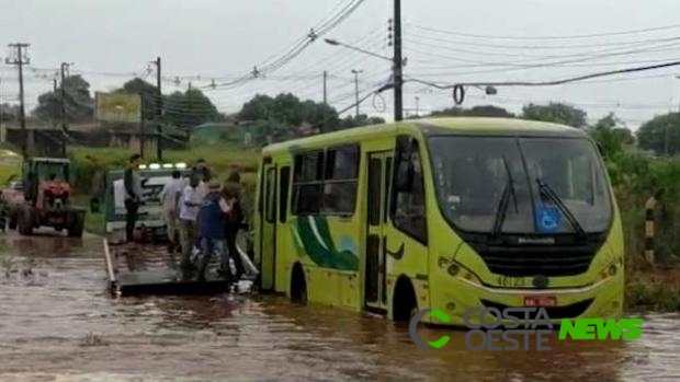 Chuva forte provoca novos alagamentos em Foz do Iguaçu
