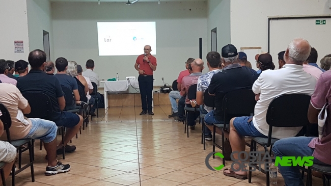 Lar Cooperativa realiza reunião do CooperAves em São Miguel do Iguaçu