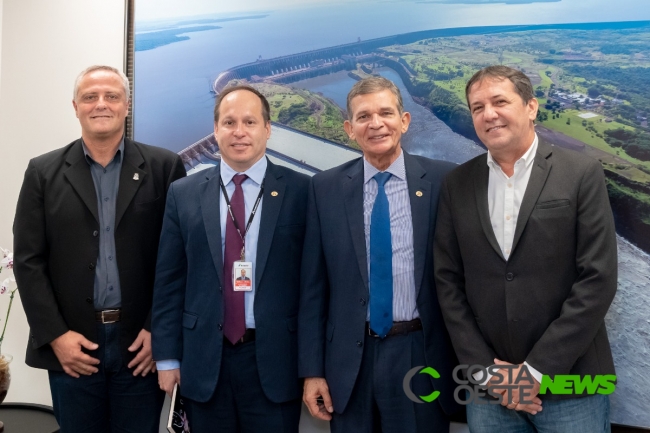 Diretor da Itaipu recebe prefeito de Foz e reforça parcerias com o Oeste do Estado
