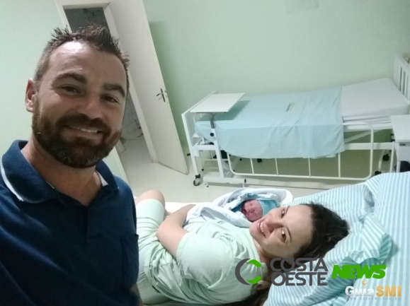 Sem tempo de chegar ao hospital, Bombeiro Militar faz parto do próprio filho em casa