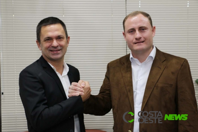Paulo Vasatta assume o cargo de prefeito em Santa Helena, durante férias de Zado