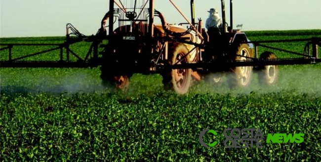 Governo acelera liberação do uso de novos agrotóxicos no país