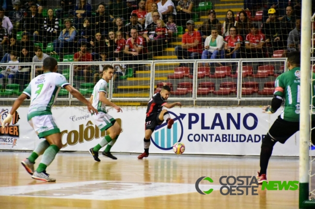 Aymoré toma gol no fim e sofre derrota para o Toledo na Série Ouro 