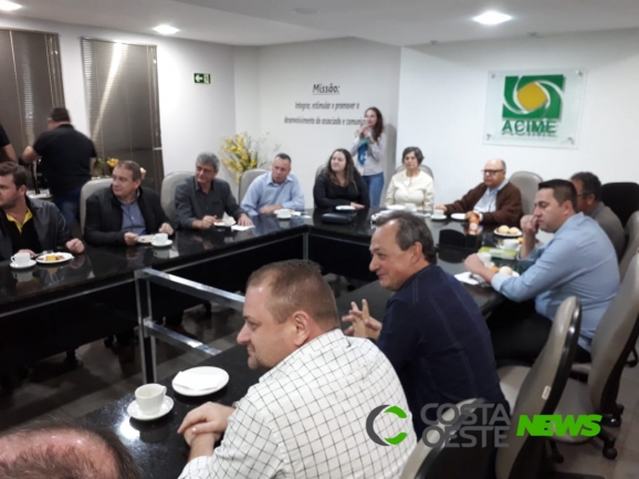 Núcleos imobiliários da região promovem encontro em Medianeira