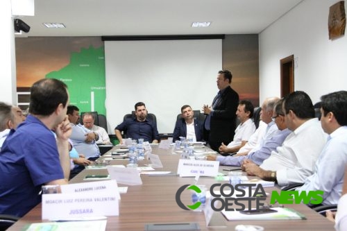 Prefeitos estão se mobilizando a fim de unificar as eleições em 2022
