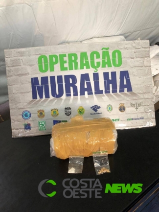 Mochila com droga é apreendida em ônibus, em Guaíra