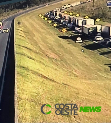 Por causa do frio, caminhões têm problema na bomba injetora de combustível e geram fila na BR-277