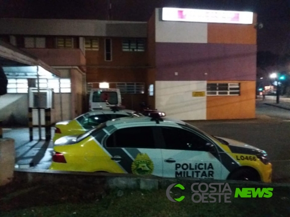 Policial é baleada acidentalmente por colega dentro da viatura durante patrulhamento