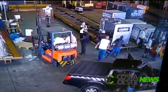 Quadrilha rouba carga milionária de ouro em aeroporto de São Paulo