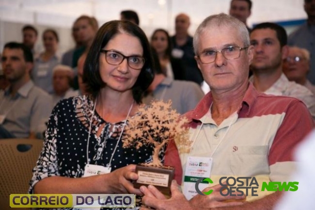 Avicultores de Santa Helena são vencedores do Prêmio Quem é Quem 2019, por produtividade