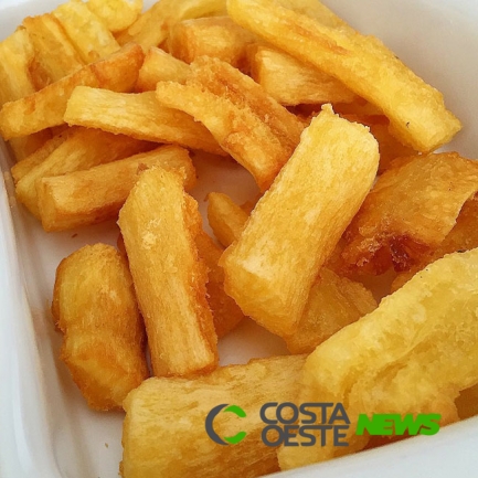 Como  Fritar Mandioca Cozida