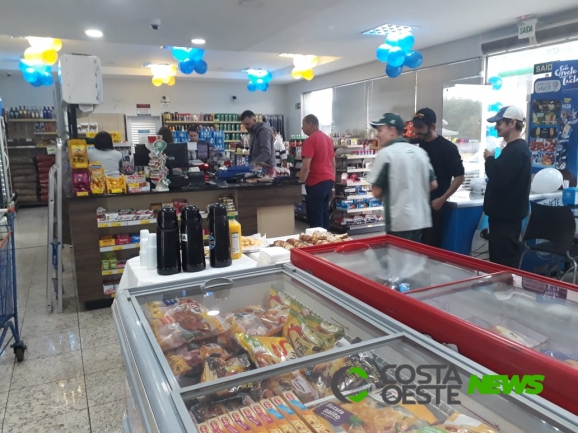 Comemorando aniversário, Posto Lar do Bairro Condá recepciona clientes com café