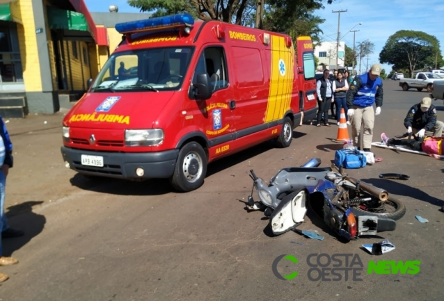 Motociclista sofre ferimentos no rosto após batida no centro de São Miguel