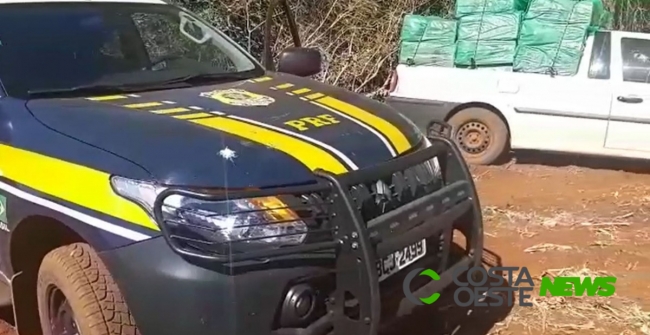 Vídeo: ??rgãos de segurança apreendem veículos utilizados no contrabando de cigarros em Guaíra