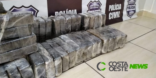 Polícia Civil apreende mais de 60kg de crack em fundo falso de carreta