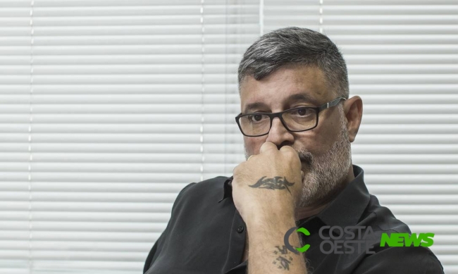 PSL expulsa Deputado Federal Alexandre Frota 