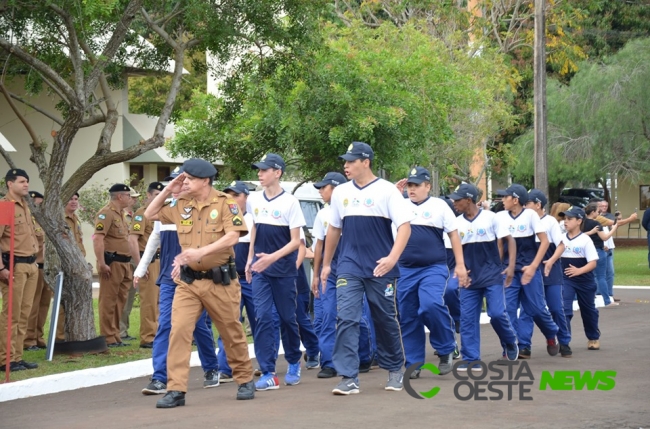 Projeto Formando Cidadão participa de solenidade alusiva aos 165 anos da Polícia Militar em Foz