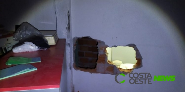 Criminosos tentam arrombar banco em Foz do Iguaçu