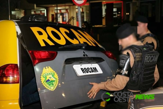 Homem grita ???Cê tá loco??? e efetua cinco disparos de arma de fogo em via pública