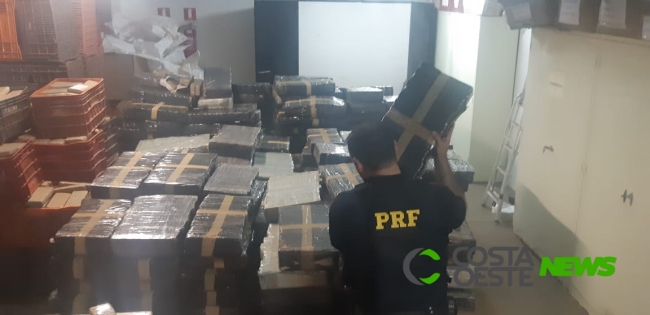 PRF descobre 4,6 toneladas de maconha e faz a maior apreensão do ano no Paraná