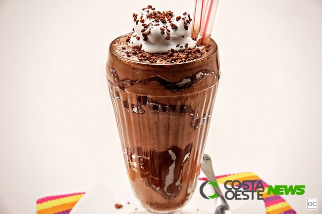 Milk-shake de chocolate crocante