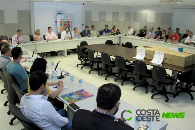 Livro sobre ciclomobilidade será repassado às 399 prefeituras